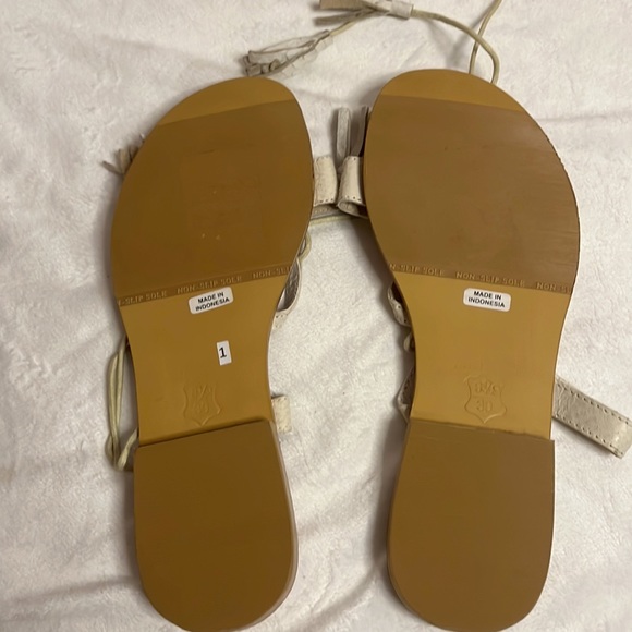 NWOT l space by coco belle lace up sandals - Picture 6 of 9